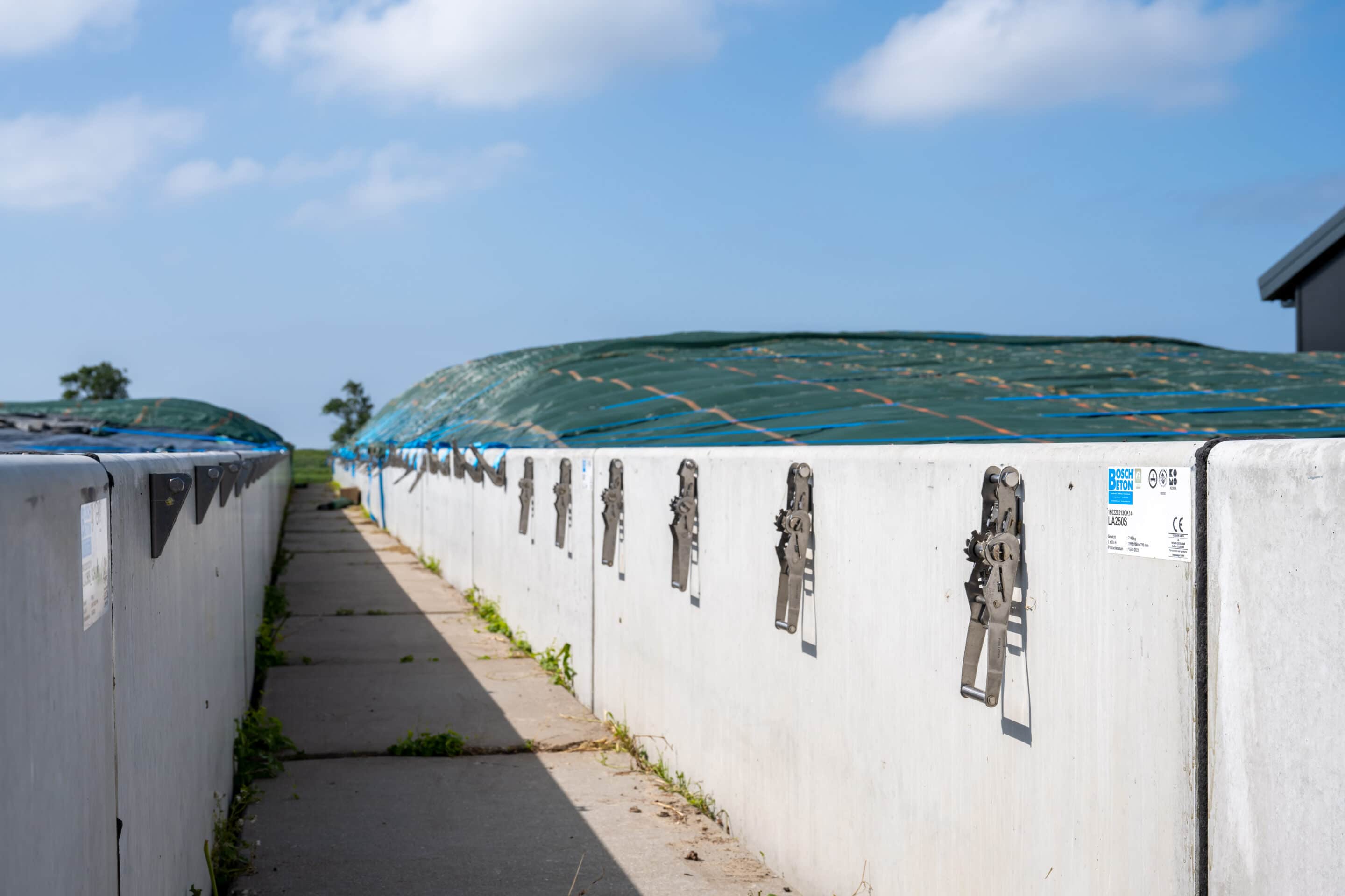 Bosch Beton - Vijf sleufsilo's bij melkveebedrijf Mulder in Schoorl