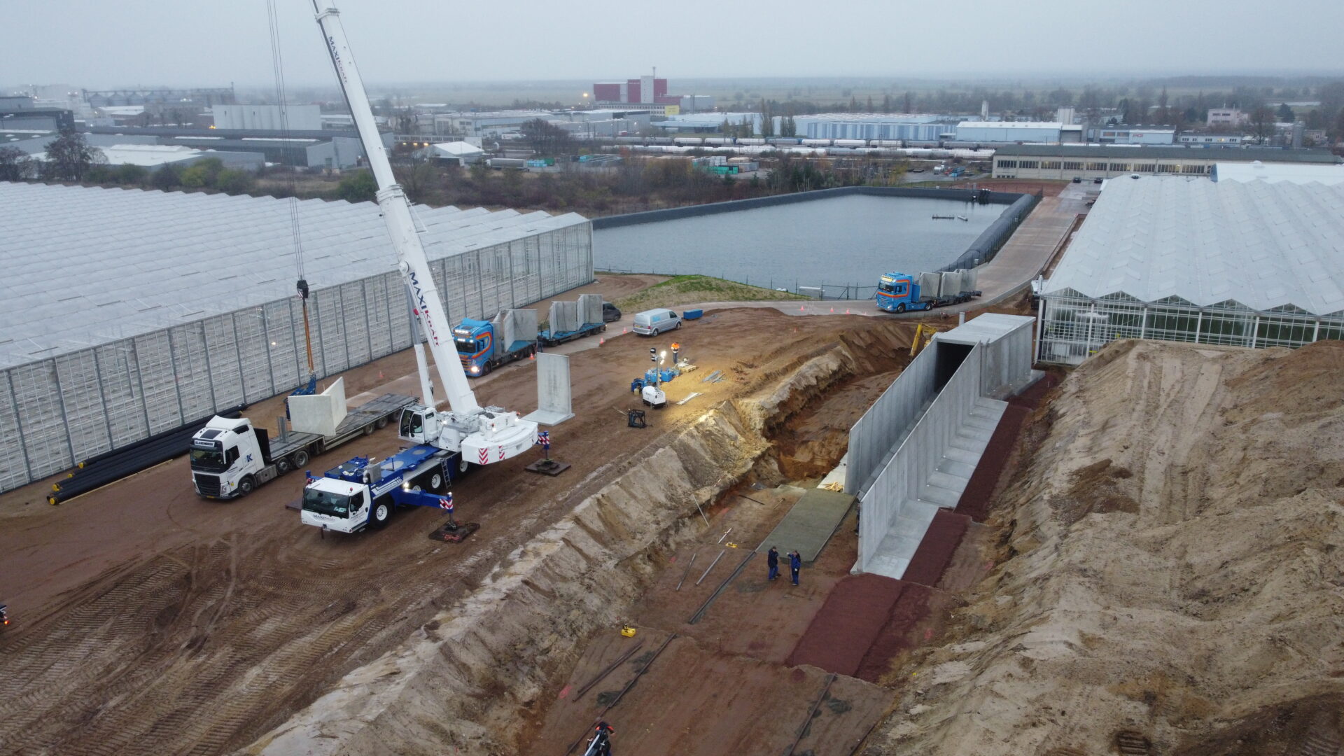 Bosch Beton - Hellingbaan en tunnel van keerwanden bij teler in Lutherstadt Wittenberg (DE)