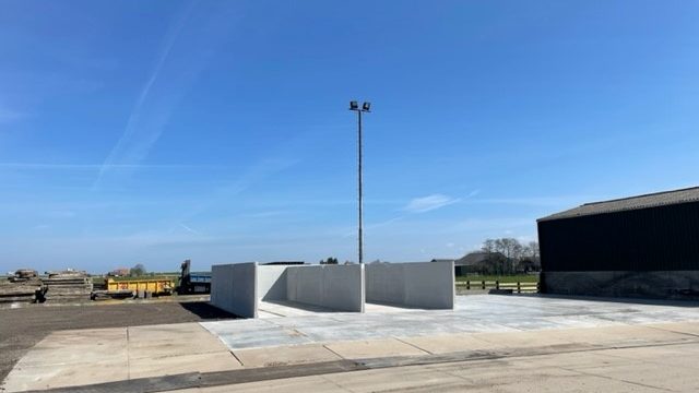 Bosch Beton - Opslagbakken bij K.J. Tromp in Zuiderwoude