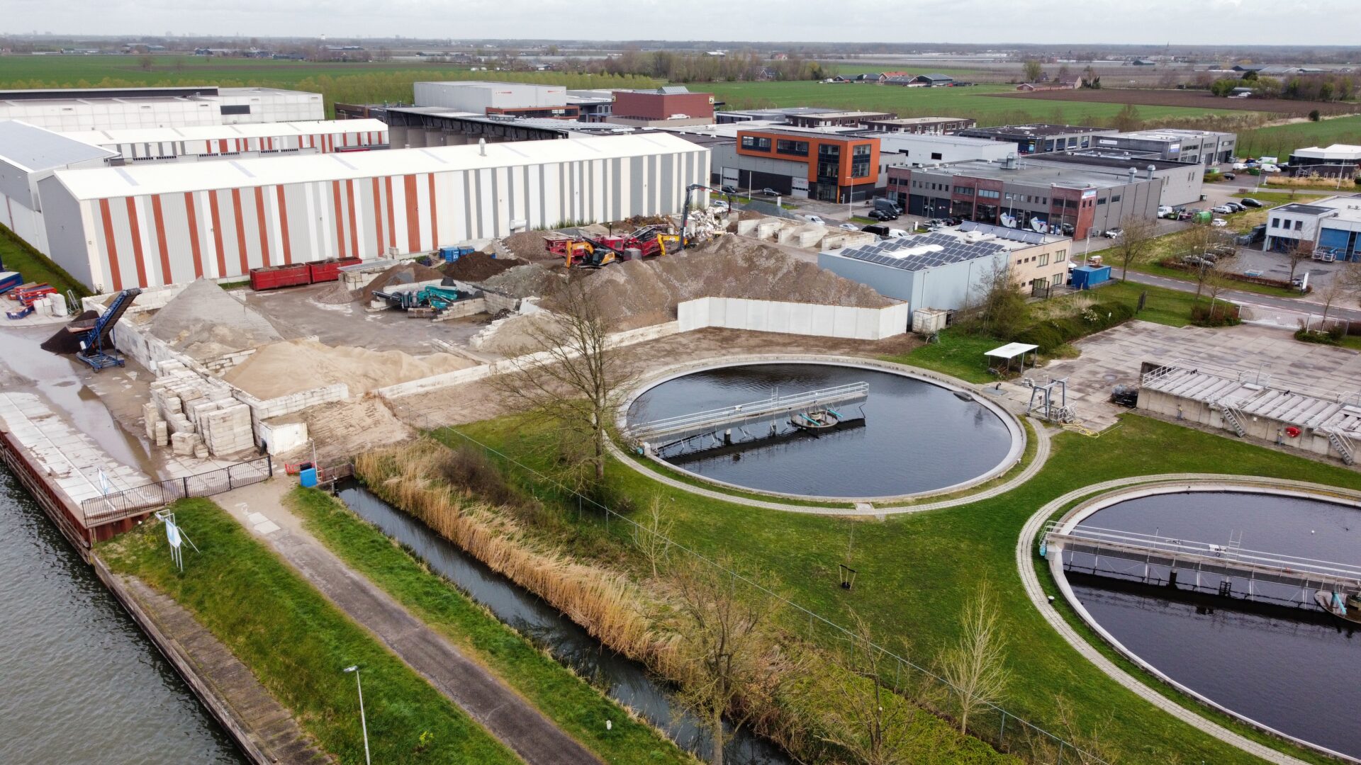 Bosch Beton - Keerwanden vervangen legoblokken bij Lekhaven in Wijk bij Duurstede