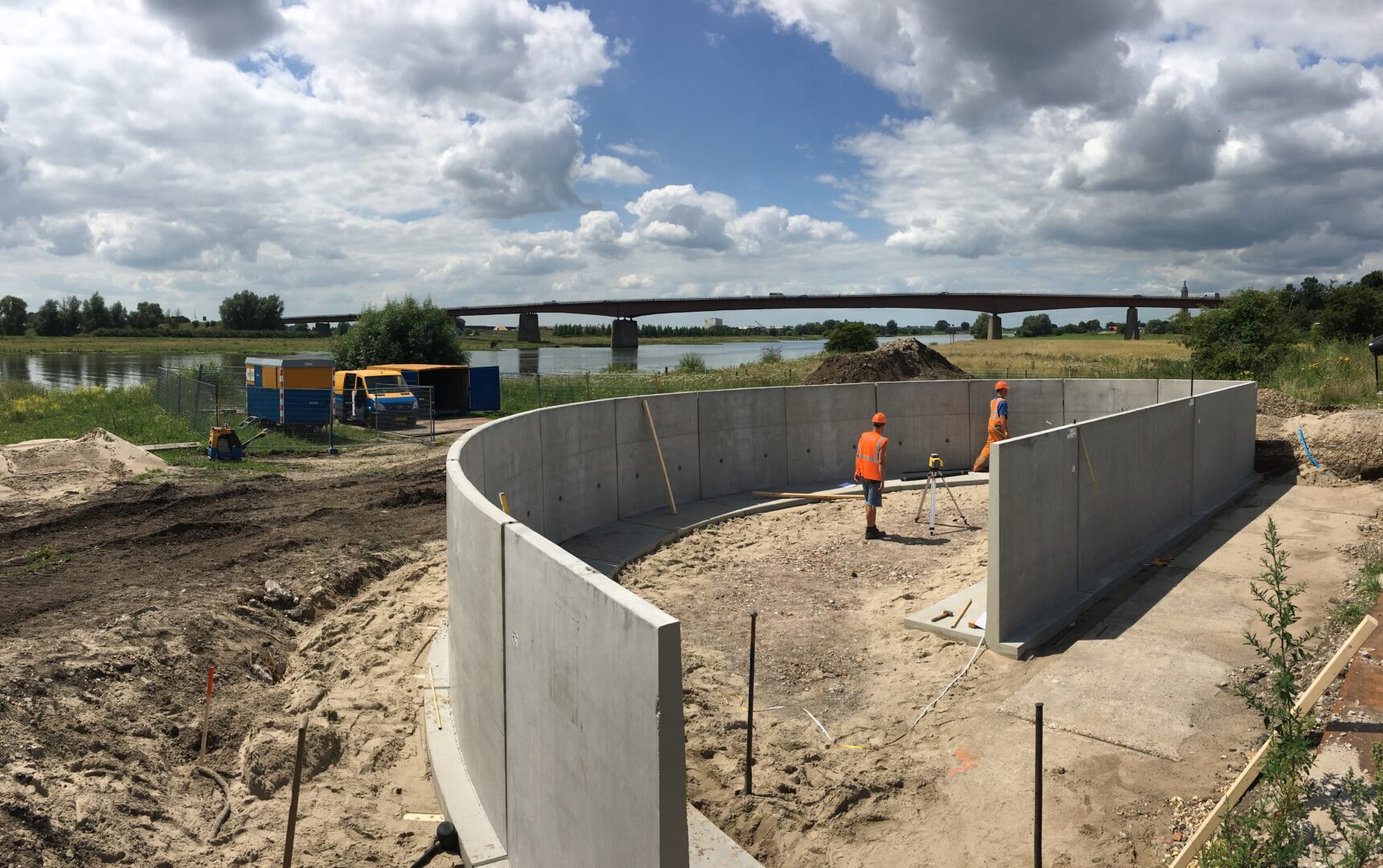 Bosch Beton - Radius keerwanden voor uitzichtpunt in Rhenen